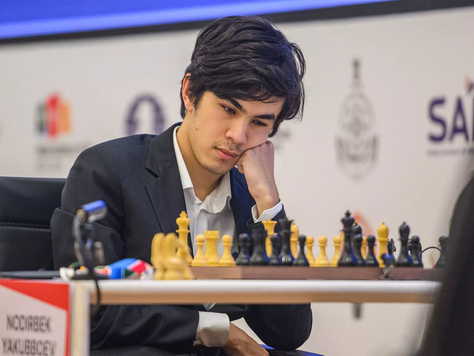 FIDE विश्व कप 2025: एक और दिन ड्रॉ के बाद दोनों सेमीफाइनल टाईब्रेकर में FIDE विश्व कप 2025: एक और दिन ड्रॉ के बाद दोनों सेमीफाइनल टाईब्रेकर में