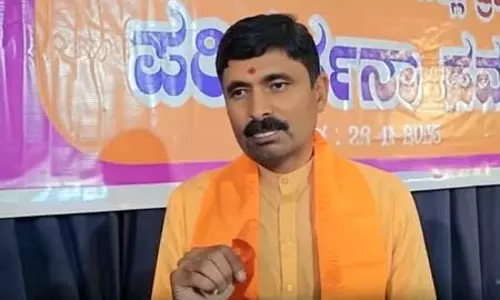 केंद्र सरकार की नीतियों का विरोध करती हैं ममता बनर्जी : सिद्धलिंग स्वामी केंद्र सरकार की नीतियों का विरोध करती हैं ममता बनर्जी : सिद्धलिंग स्वामी
