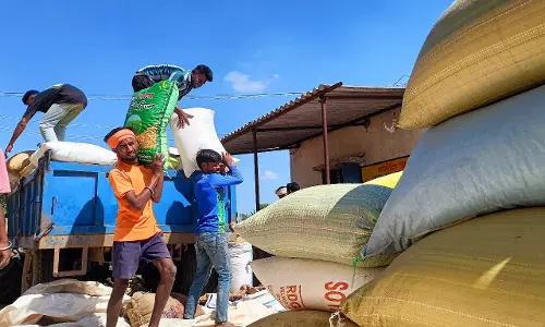 श्रम सुधारों पर सकारात्मक प्रतिक्रिया, लोग बोले—कामगारों के लिए बड़ी राहत श्रम सुधारों पर सकारात्मक प्रतिक्रिया, लोग बोले—कामगारों के लिए बड़ी राहत