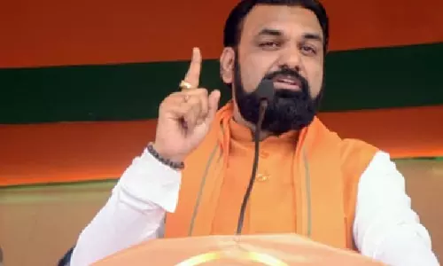 Samrat Choudhary ने बिहार के गृह मंत्री का पद संभाला; अपराधियों को चेतावनी दी Samrat Choudhary ने बिहार के गृह मंत्री का पद संभाला; अपराधियों को चेतावनी दी