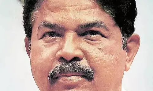 सीएम पद के विवाद के कारण प्रशासन बेकार है: R. Ashok सीएम पद के विवाद के कारण प्रशासन बेकार है: R. Ashok