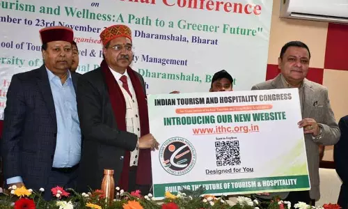 जलवायु परिवर्तन के बीच सस्टेनेबल टूरिज्म ज़रूरी: Experts