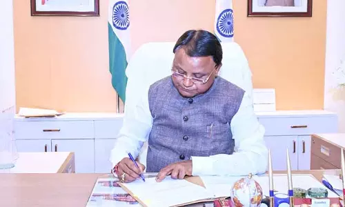 तीन दिन के व्यस्त दिल्ली दौरे के बाद CM Manjhi काम पर लौटे तीन दिन के व्यस्त दिल्ली दौरे के बाद CM Manjhi काम पर लौटे