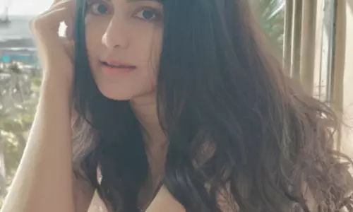 Adah Sharma की प्यारी दादी का निधन हो गया Adah Sharma की प्यारी दादी का निधन हो गया