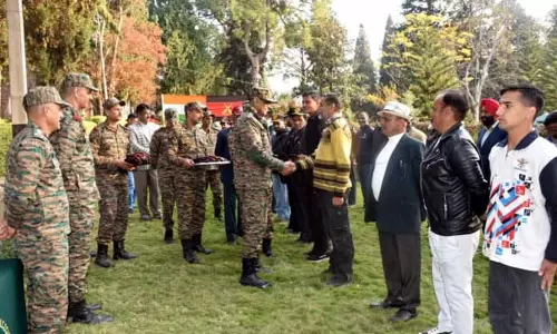 POONCH: सेना और नागरिकों ने महीने भर चलने वाले समारोहों के साथ ‘लिंक-अप’ मनाया