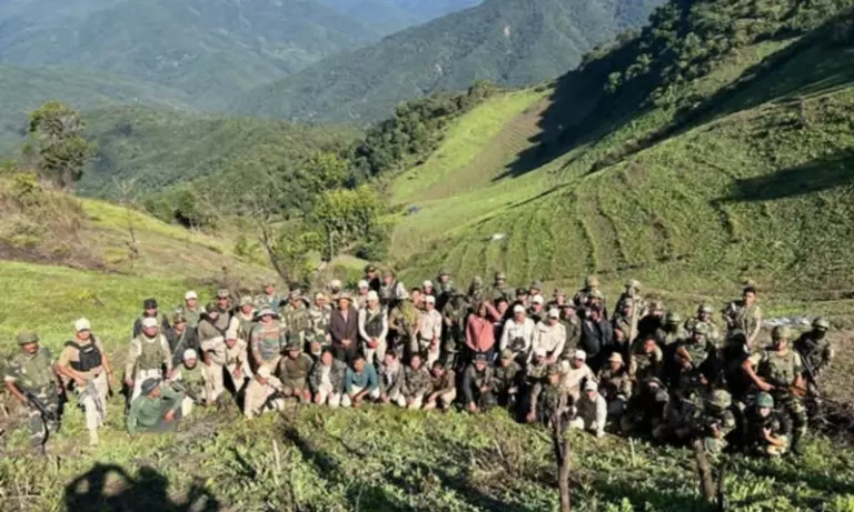 Manipur: 1.75 करोड़ रुपये की कीमत की 72 एकड़ अफीम की खेती नष्ट की गई