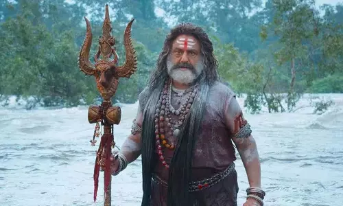 Akhanda 2 Tandavam को लेकर जबरदस्त हाइप.. बालकृष्ण के करियर में रिकॉर्ड डील Akhanda 2 Tandavam को लेकर जबरदस्त हाइप.. बालकृष्ण के करियर में रिकॉर्ड डील