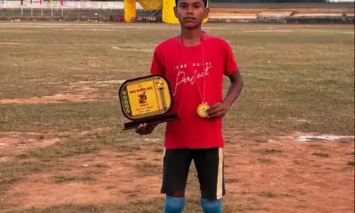 खेल मैदान में बाल खिलाड़ी की मौत, हार्टअटैक से थम गई सांस खेल मैदान में बाल खिलाड़ी की मौत, हार्टअटैक से थम गई सांस