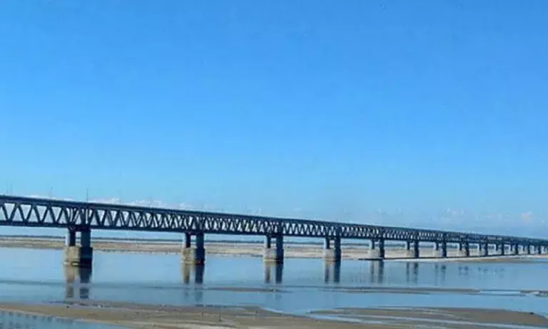 Assam: जोरहाट-माजुली पुल का निर्माण दिसंबर में फिर से शुरू होगा Assam: जोरहाट-माजुली पुल का निर्माण दिसंबर में फिर से शुरू होगा