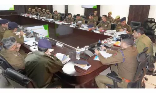 DIG ने डोडा में अपराध और सुरक्षा समीक्षा बैठक की अध्यक्षता की DIG ने डोडा में अपराध और सुरक्षा समीक्षा बैठक की अध्यक्षता की