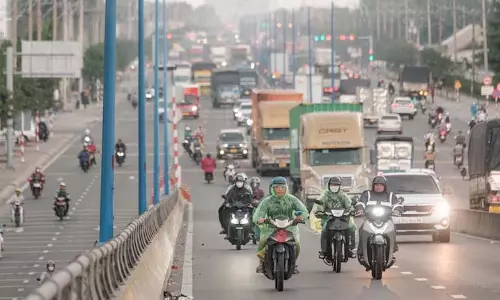 Vietnam में बाढ़ से मरने वालों की संख्या 90 हुई, सेंट्रल इलाके में भारी नुकसान