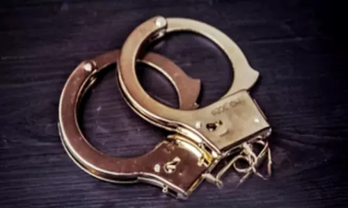 वोटर लिस्ट घोटाले में 3 आरोपी पकड़े गए, NIA अधिकारी बनकर करते थे ठगी वोटर लिस्ट घोटाले में 3 आरोपी पकड़े गए, NIA अधिकारी बनकर करते थे ठगी