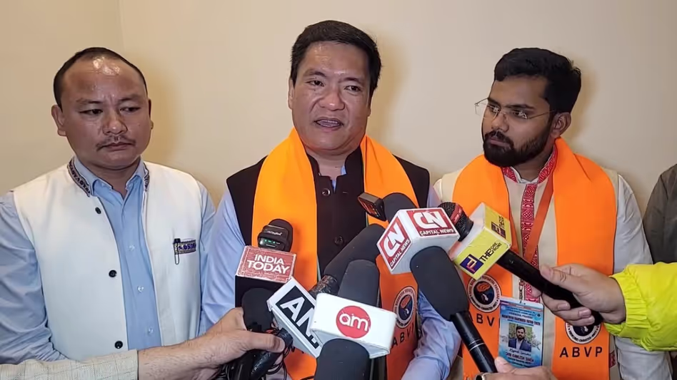 Arunachal प्रदेश में फ्रंटियर हाईवे मुआवजा घोटाले में IAS अधिकारी और चार अन्य को सस्पेंड किया Arunachal प्रदेश में फ्रंटियर हाईवे मुआवजा घोटाले में IAS अधिकारी और चार अन्य को सस्पेंड किया
