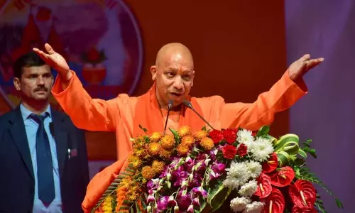 RSS पूरी तरह से सामाजिक मदद पर चलता है, विदेशी फंडिंग पर नहीं: Yogi Adityanath RSS पूरी तरह से सामाजिक मदद पर चलता है, विदेशी फंडिंग पर नहीं: Yogi Adityanath