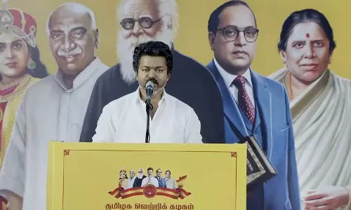 टीवीके प्रमुख विजय ने DMK पर निशाना साधा, कांचीपुरम में पार्टी की जड़ें उजागर कीं
