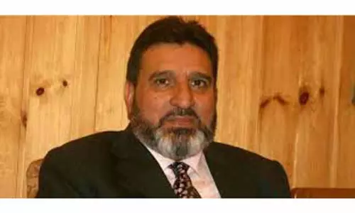 बुखारी ने केंद्र से J&K में बातचीत शुरू करने की अपील की बुखारी ने केंद्र से J&K में बातचीत शुरू करने की अपील की