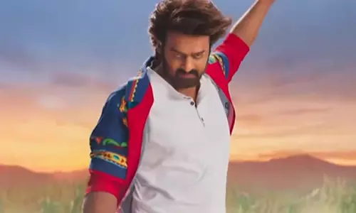 Prabhas ने ‘द रिबेल सॉन्ग’ के प्रोमो में अपनी रिबेल एनर्जी वापस लाई Prabhas ने ‘द रिबेल सॉन्ग’ के प्रोमो में अपनी रिबेल एनर्जी वापस लाई