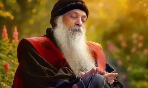 Osho का संदेश: दूसरों की परवाह छोड़ो, जीवन खिल उठेगा