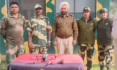 इलाके में बीएसएफ की बड़ी कार्रवाई, ड्रोन और हेरोइन जब्त