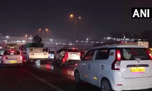 दिल्ली में वायु गुणवत्ता बहुत खराब, आनंद विहार और गाजीपुर से वीडियो में हालात की झलक दिल्ली में वायु गुणवत्ता बहुत खराब, आनंद विहार और गाजीपुर से वीडियो में हालात की झलक