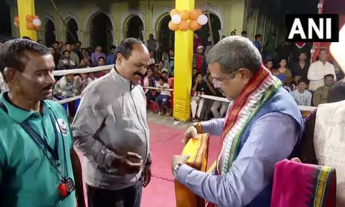 केंद्रीय शिक्षा मंत्री धर्मेंद्र प्रधान ने संबलपुर में संसद खेल महोत्सव-2025 में लिया हिस्सा
