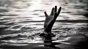 Bihar: पोखर में डूबने से तीन मासूमों की मौत, गांव में मातम Bihar: पोखर में डूबने से तीन मासूमों की मौत, गांव में मातम