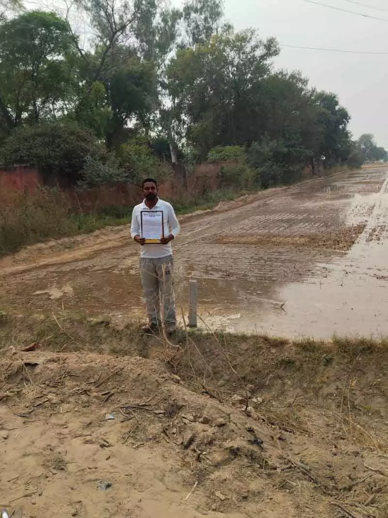 Sirsa RTI से सिरसा गांव में स्कूल की ज़मीन पर गैर-कानूनी खेती का खुलासा Sirsa RTI से सिरसा गांव में स्कूल की ज़मीन पर गैर-कानूनी खेती का खुलासा
