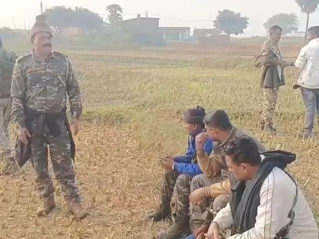 मृत मिले एक ही परिवार के चार लोग, पुलिस मामले की जांच में जुटी मृत मिले एक ही परिवार के चार लोग, पुलिस मामले की जांच में जुटी