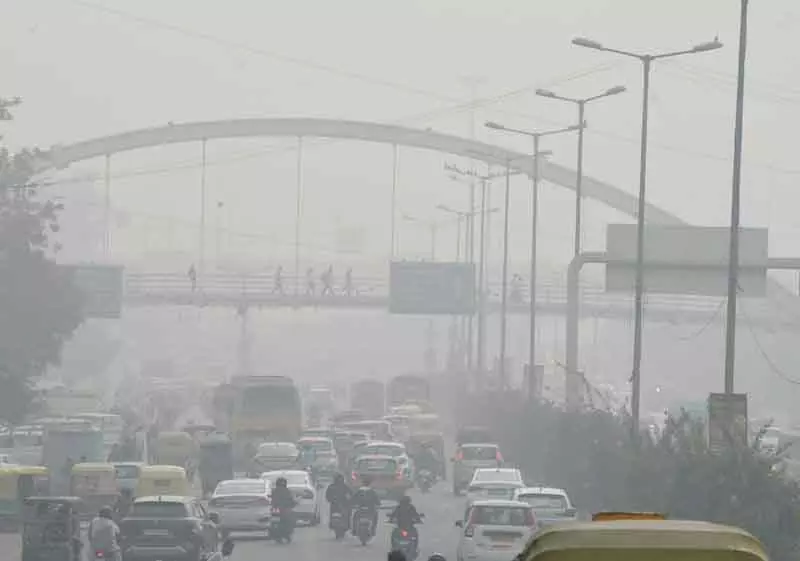 Delhi की वायु गुणवत्ता ‘बहुत खराब’ बनी हुई है, एक्यूआई 381 पर पहुंचा Delhi की वायु गुणवत्ता ‘बहुत खराब’ बनी हुई है, एक्यूआई 381 पर पहुंचा