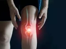 Health: सर्दियों में बढ़ जाता है जोड़ों का दर्द, जानें आसान उपाय जो देंगे तुरंत राहत Health: सर्दियों में बढ़ जाता है जोड़ों का दर्द, जानें आसान उपाय जो देंगे तुरंत राहत