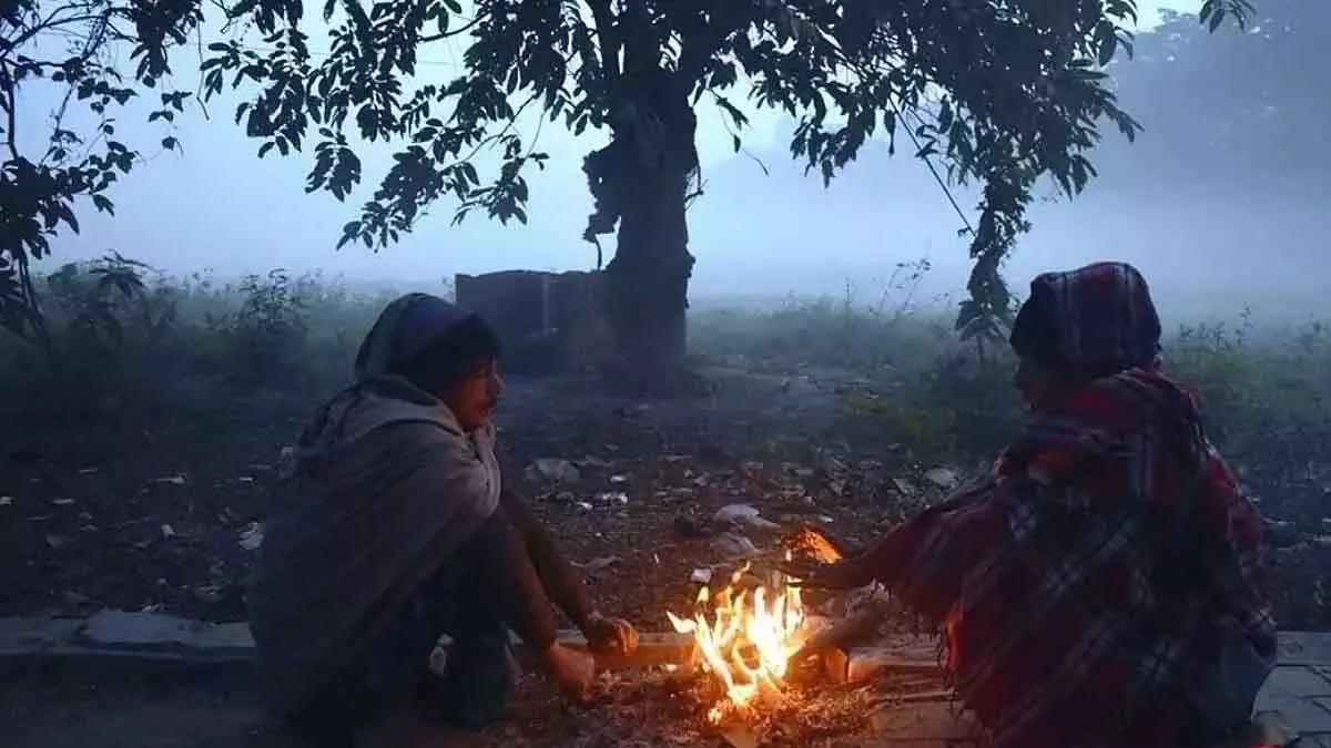 राज्य में 3 और दिन कड़ाके की ठंड पड़ने की उम्मीद; इंदौर, भोपाल, ग्वालियर और दूसरे इलाकों में तापमान में गिरावट राज्य में 3 और दिन कड़ाके की ठंड पड़ने की उम्मीद; इंदौर, भोपाल, ग्वालियर और दूसरे इलाकों में तापमान में गिरावट