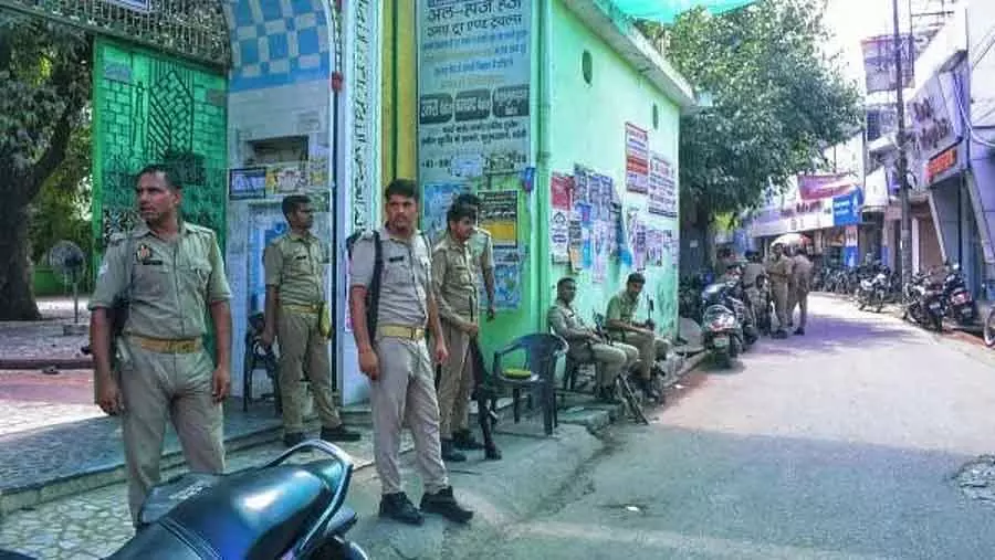 UP पुलिस ने पंचायत चुनाव से पहले मेरठ में 73 अपराधियों के खिलाफ केस दर्ज किए UP पुलिस ने पंचायत चुनाव से पहले मेरठ में 73 अपराधियों के खिलाफ केस दर्ज किए