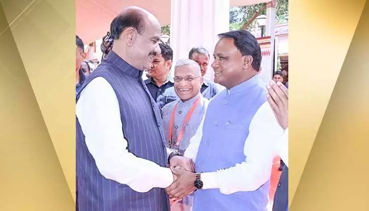 CM Mohan Majhi ने लोकसभा स्पीकर ओम बिरला को जन्मदिन की शुभकामनाएं दीं CM Mohan Majhi ने लोकसभा स्पीकर ओम बिरला को जन्मदिन की शुभकामनाएं दीं