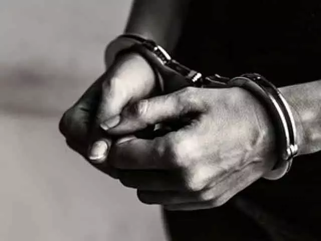 Delhi पुलिस ने म्यांमार साइबर-स्लेवरी रैकेट का भंडाफोड़ किया, दो गिरफ्तार Delhi पुलिस ने म्यांमार साइबर-स्लेवरी रैकेट का भंडाफोड़ किया, दो गिरफ्तार