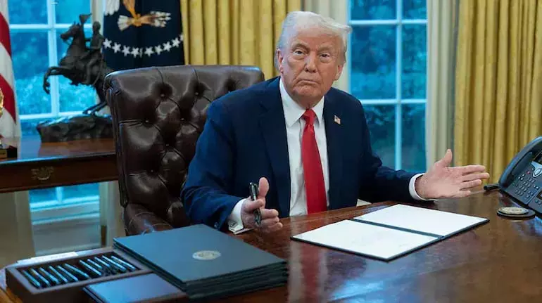 Epstein Files पर वायरल AI-जनरेटेड ट्रंप ऑडियो से विवाद खड़ा हो गया Epstein Files पर वायरल AI-जनरेटेड ट्रंप ऑडियो से विवाद खड़ा हो गया