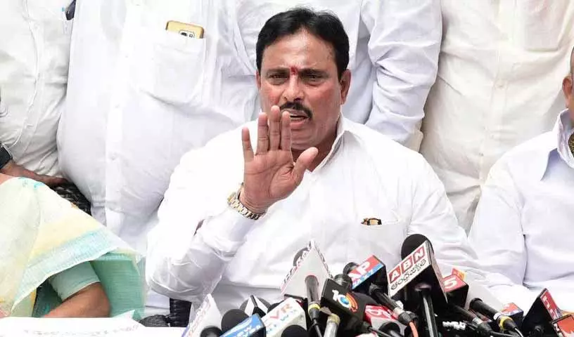 MLA डिसक्वालिफिकेशन विवाद, कडियम के अनुरोध के बाद दानम ने समय मांगा MLA डिसक्वालिफिकेशन विवाद, कडियम के अनुरोध के बाद दानम ने समय मांगा