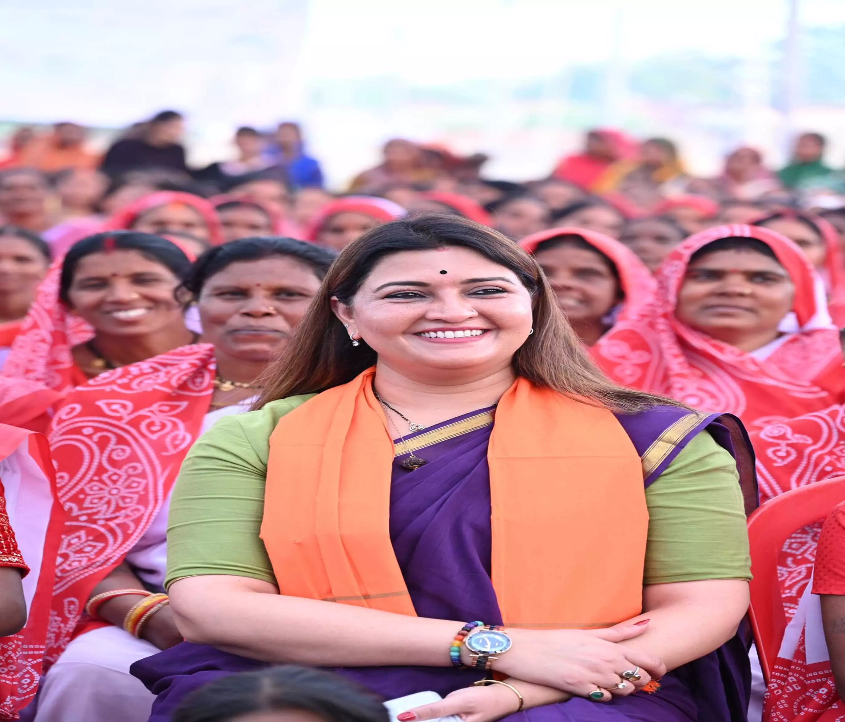 सेवा,समर्पण और सद्भावना की प्रतिमूर्ति- हमारी मितानिन दीदी: भावना बोहरा सेवा,समर्पण और सद्भावना की प्रतिमूर्ति- हमारी मितानिन दीदी: भावना बोहरा