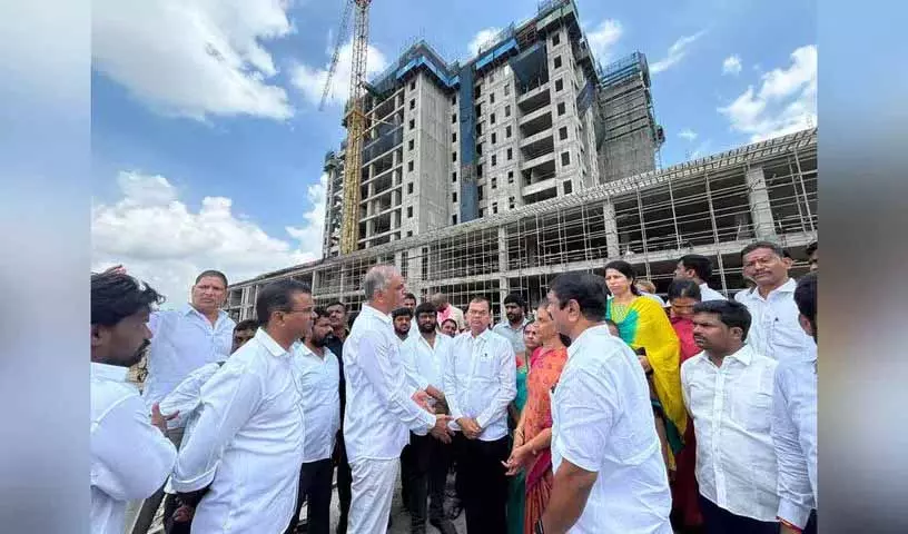 TIMS की डेडलाइन बदलती रहती हैं, BRS ने हॉस्पिटल प्रोजेक्ट्स को रोकने के लिए कांग्रेस की आलोचना की TIMS की डेडलाइन बदलती रहती हैं, BRS ने हॉस्पिटल प्रोजेक्ट्स को रोकने के लिए कांग्रेस की आलोचना की