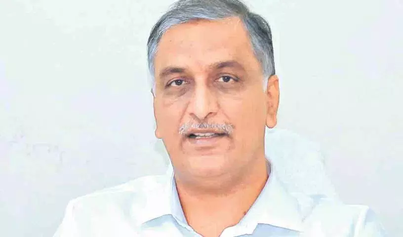 Harish Rao ने फसलें न खरीदने के लिए कांग्रेस सरकार की आलोचना की Harish Rao ने फसलें न खरीदने के लिए कांग्रेस सरकार की आलोचना की