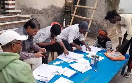 उत्तर प्रदेश के सीईओ ने एसआईआर में सक्रिय मतदाता भागीदारी पर दिया जोर उत्तर प्रदेश के सीईओ ने एसआईआर में सक्रिय मतदाता भागीदारी पर दिया जोर