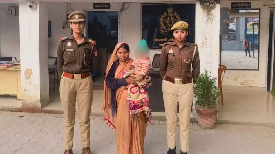 माँ ने बची को फेका यमुना में, तलाश जारी माँ ने बची को फेका यमुना में, तलाश जारी