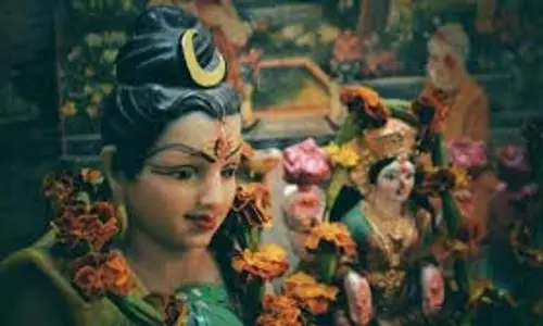 Somwar Upay: सोमवार को ये 5 उपाय बदल सकते हैं आपकी किस्मत