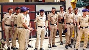 Mumbai पुलिस ‘आउटसोर्स गार्ड्स’ की जगह नए कांस्टेबल रखेगी