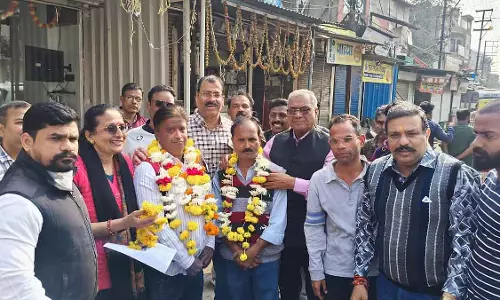 इंदौर-5 में BLO ललित जोशी 100% वोटर लिस्ट संशोधन करने वाले पहले व्यक्ति बने इंदौर-5 में BLO ललित जोशी 100% वोटर लिस्ट संशोधन करने वाले पहले व्यक्ति बने