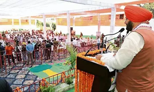 Haryana Diary: सीएम ने कॉलेज की घोषणा कर दिल जीत लिया Haryana Diary: सीएम ने कॉलेज की घोषणा कर दिल जीत लिया