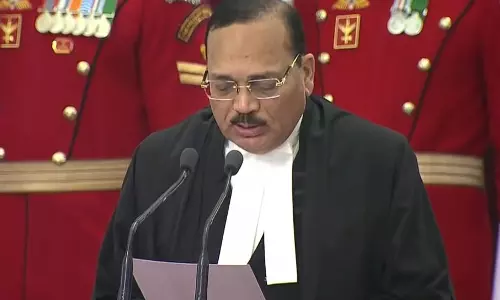 Justice Surya Kant ने 53वें CJI के तौर पर शपथ ली; हिंदी में शपथ ली Justice Surya Kant ने 53वें CJI के तौर पर शपथ ली; हिंदी में शपथ ली