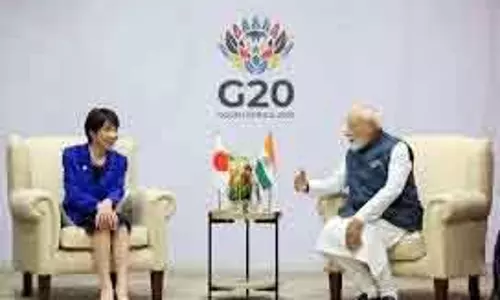 Johannesburg मोदी ने जापानी समकक्ष के साथ बातचीत की