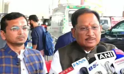 आत्मसमर्पित नक्सलियों के साथ न्याय करेगी हमारी सरकार : CM विष्णुदेव साय आत्मसमर्पित नक्सलियों के साथ न्याय करेगी हमारी सरकार : CM विष्णुदेव साय