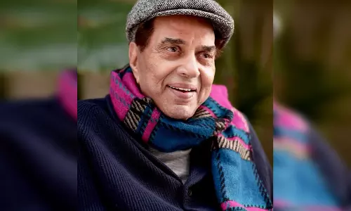 गर तुम भुला ना दोगे, सपने ये सच ही होंगे अभी यही तो कहा था और कहां चले गए आप ही-मैन