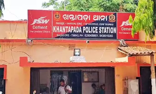 बालासोर में NH-16 पर बार मैनेजर और उनके साथी पर हमला, लूटपाट बालासोर में NH-16 पर बार मैनेजर और उनके साथी पर हमला, लूटपाट